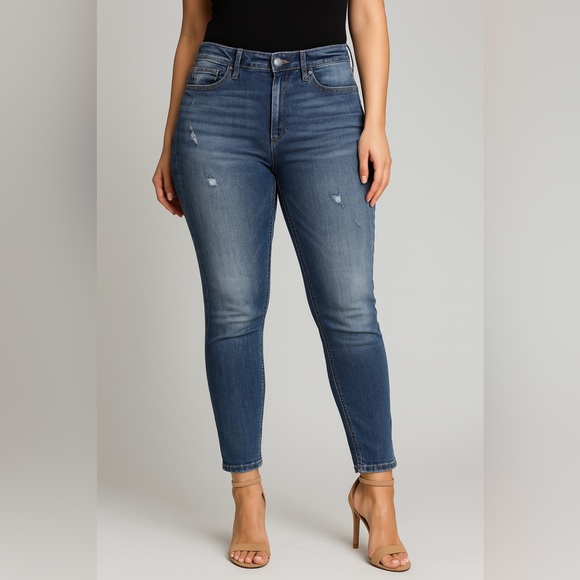 White House Black Market Denim - WHBM The Skinny Leather Trim Jeans Size 6